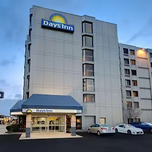 Days By Wyndham Near The Falls 2*, Niagara Falls Canada