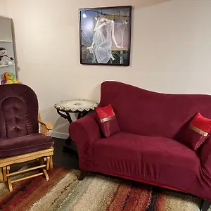 https://villa-crescent-heights-majesty.calgaryhotelsearch.com
