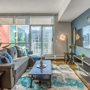 https://cozy-2br-condo-with-king-bed-and-city-views.calgaryhotelsearch.com